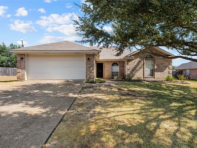 Property at 624 Willow Creek Dr, Hewitt, TX