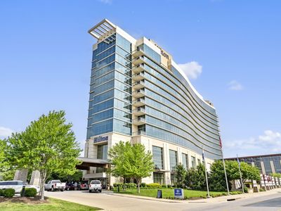 200 S Sycamore St #901