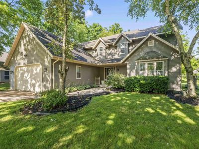 612 Sweetbriar LANE