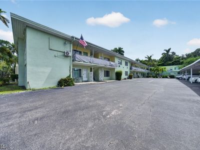 2544 1st St APT 108