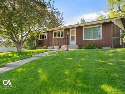 2219 8th Ave