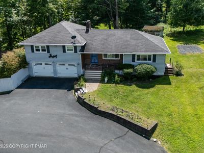 Property at 105 Vineyard Dr, Stroudsburg, PA
