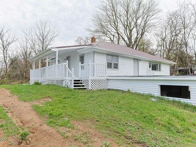1582 Bakertown Rd