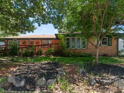3511 Keyes Dr