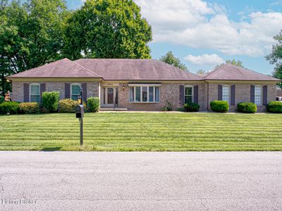 8900 Middle Pointe Rd