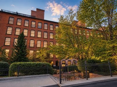 429 N Franklin St APT 300