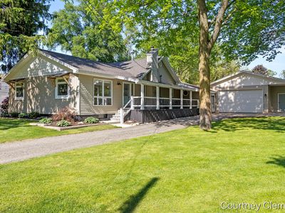 Property at 4996 Division Ave N, Comstock Park, MI