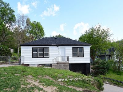 6 Hall St