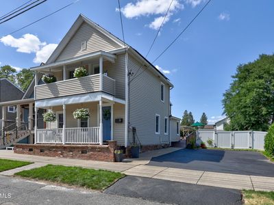 31 Ash Street