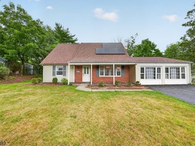 6 Concord Dr