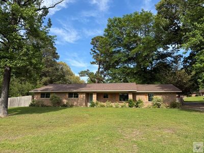 107 Woodland Lake Dr