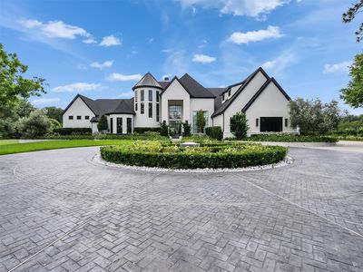 2520 San Miguel Dr