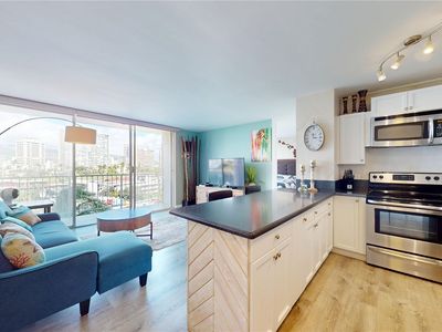 1925 Kalakaua Ave APT 807