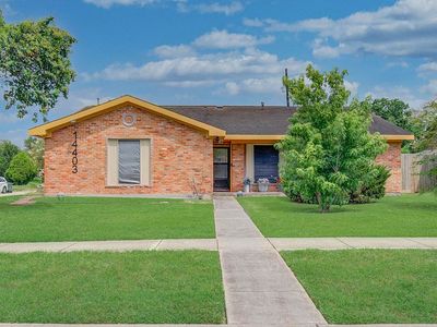 14403 White Heather Dr