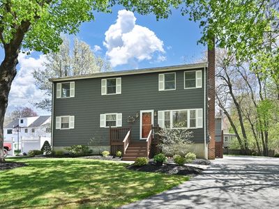 Property at 6 Ivy Ln, Reading, MA