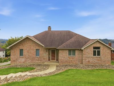 1411 John Dr