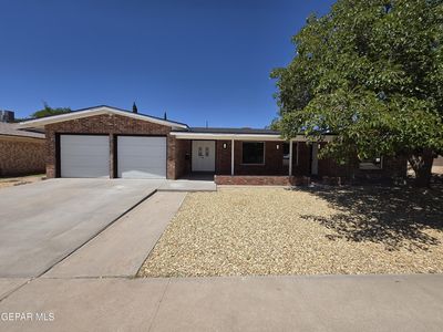 2705 Fierro Dr