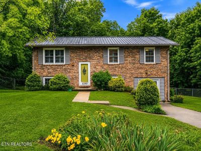 1330 Scotsbury Cir