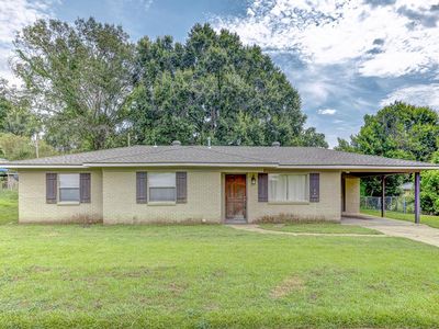 202 Sandy Ln