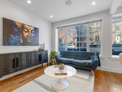 366 Gates Ave #1A