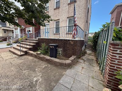 709 Stuyvesant Avenue