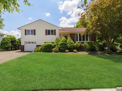 753 Village Rd