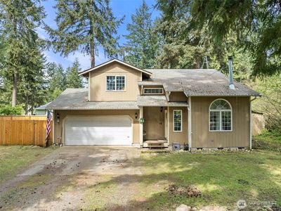 22506 Crown Circle SE