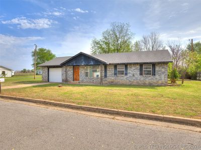 205 Lester Ln