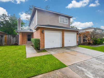 7822 Greenedge Dr