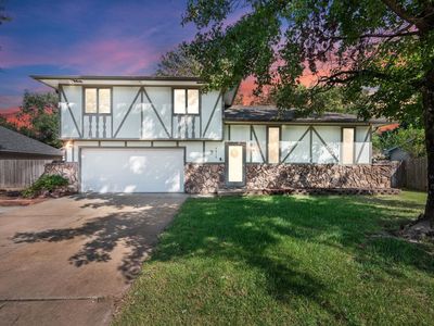 4812 S Elizabeth Cir