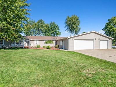 9266 E Francis