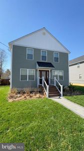 10 W Monroe St