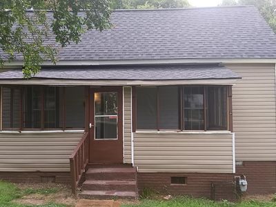 Property at 13 Pearl St, Ware Shoals, SC