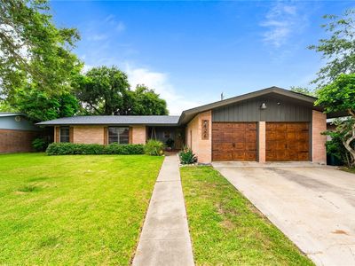 426 Troy Dr