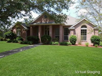 2711 Woodcreek Ln