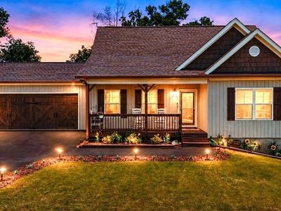 145 Grand Oak Ln