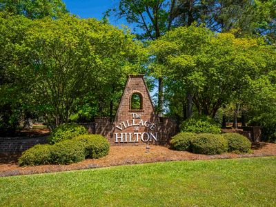 2 Hilton Glen Ct