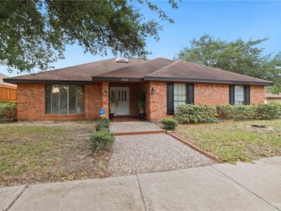 2513 Swallow Ave