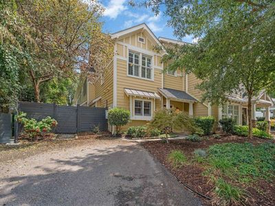 4 Cureton St