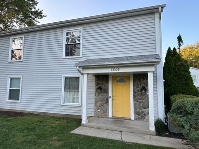 1330 N Glen Cir APT B