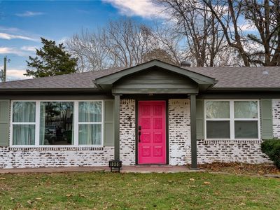 1305 Convair St