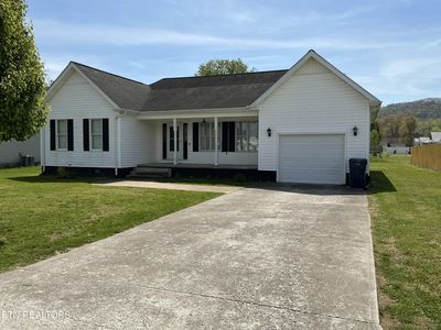 907 Doncaster Ave