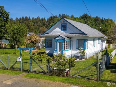 Property at 1015 Randall Street, Aberdeen, WA