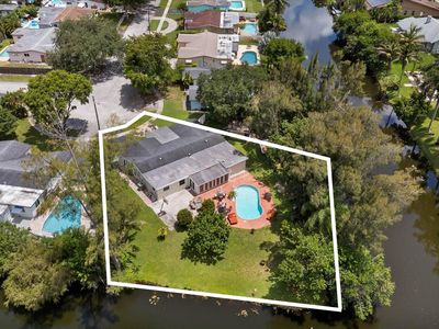 8951 SW 51st Place
