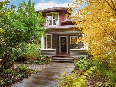 2423 8th Avenue W