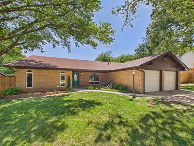 2332 Lindenwood Ln