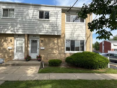 975 N York Rd