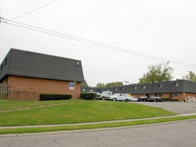 2373 Belcher Dr