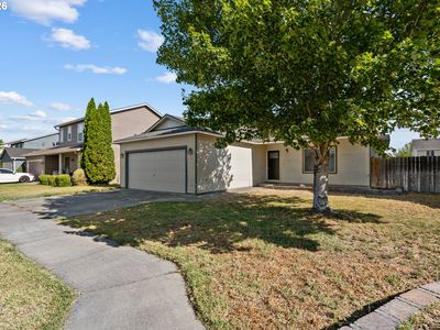 1511 NE Gladys Dr