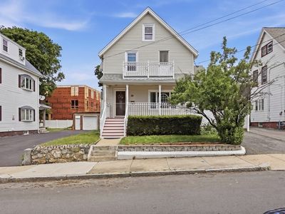 30 Meridian St